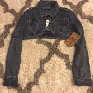 Half denim jacket